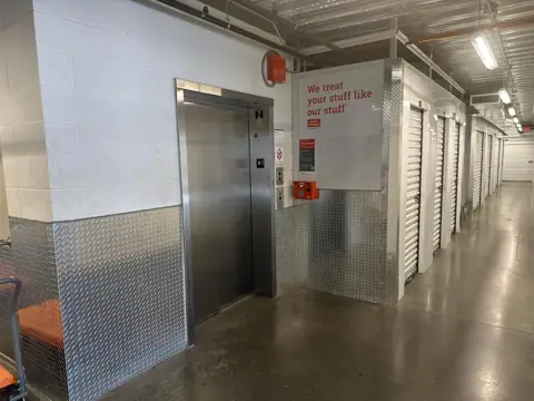 Public Storage photo 3