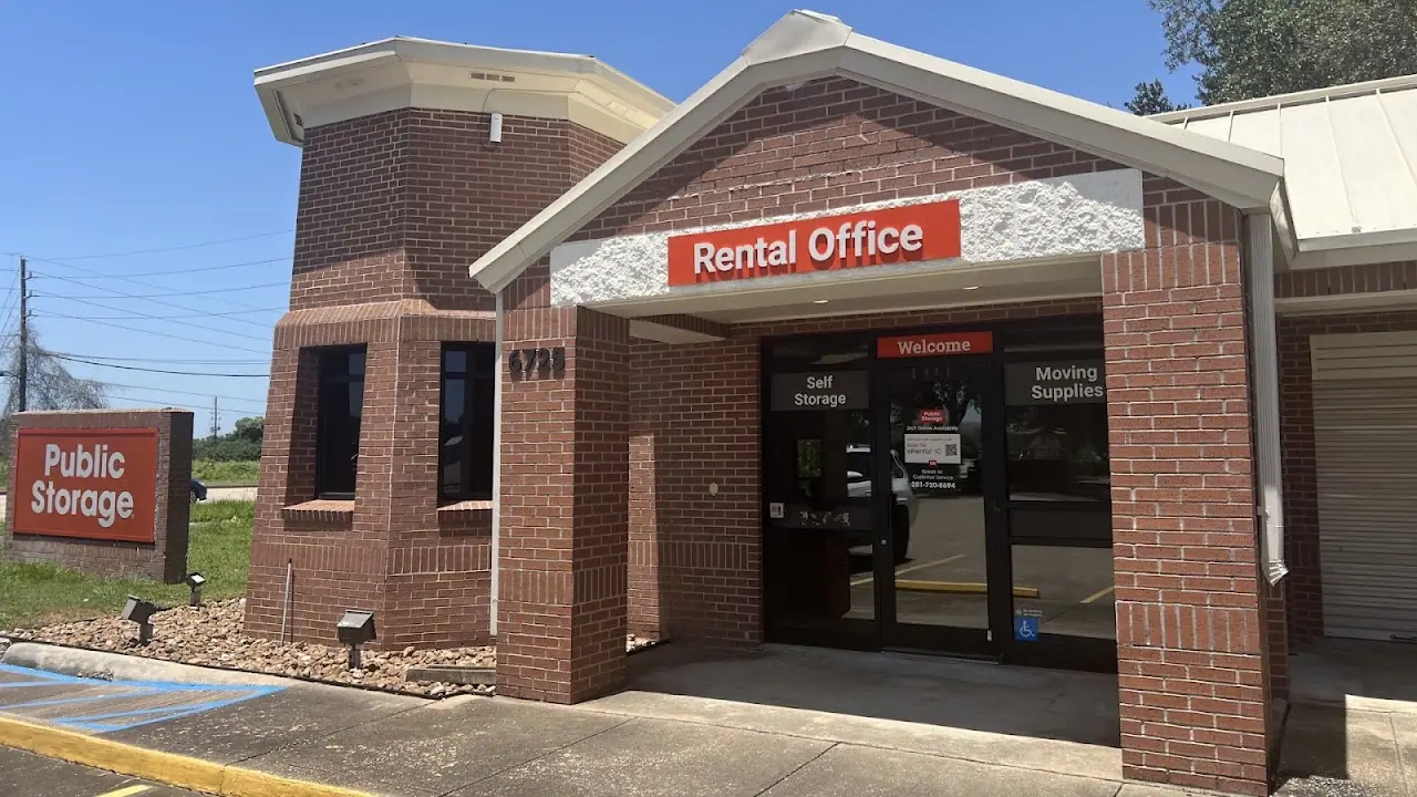 Public Storage, RV storage in Missouri City