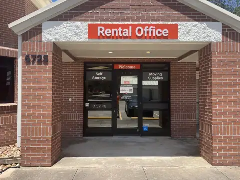 Public Storage photo 3