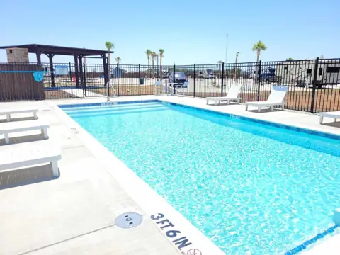 The Palms at Lake Whitney RV Resort and Storage photo 3