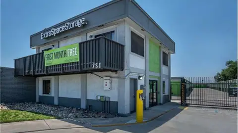 Extra Space Storage in Tracy, CA