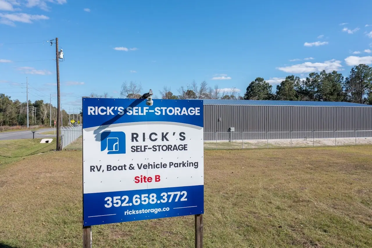 Rick’s Storage – Site B (RV & Boat Storage), RV storage in Trenton