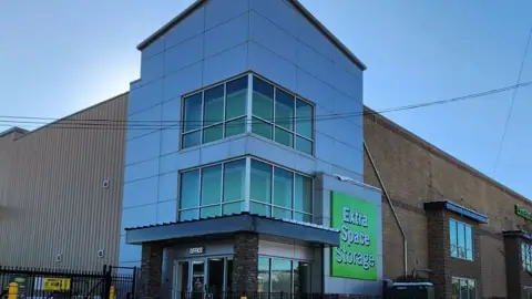 Extra Space Storage in Alsip, IL