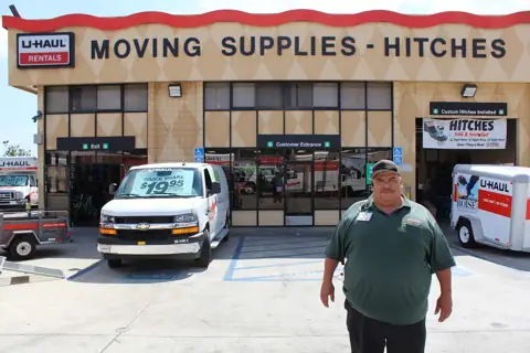 Self-Storage at U-Haul in Northridge, CA
