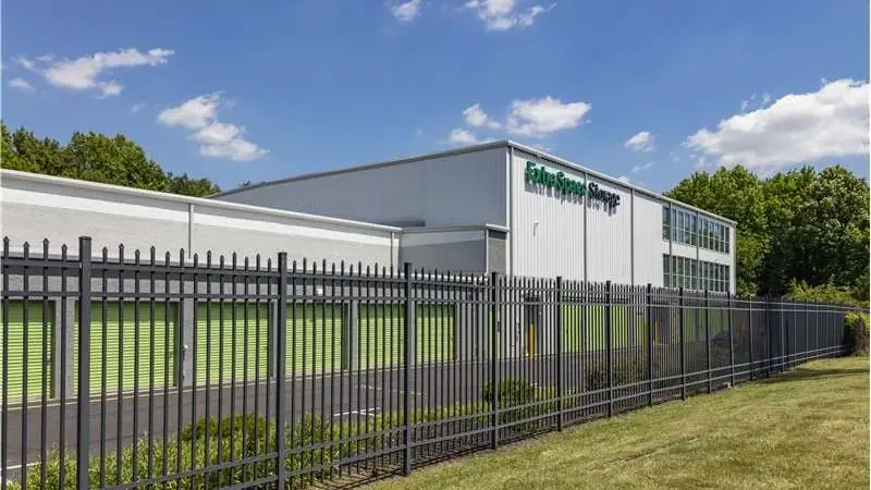 Extra Space Storage, RV storage in Burlington
