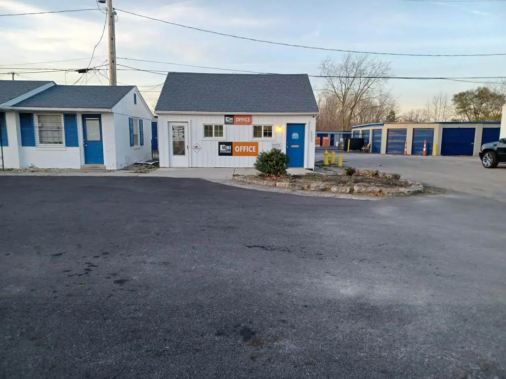 Mini Mall Storage - Columbus, RV storage in Columbus