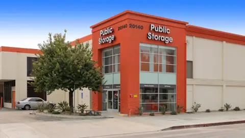 Public Storage in Winnetka, CA