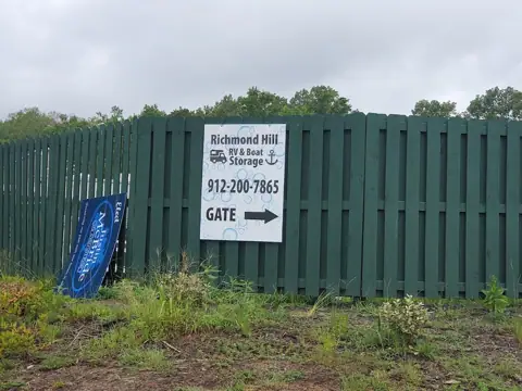 Richmond Hill RV & Boat Storage photo 2