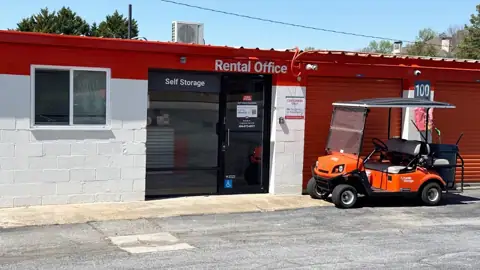 Public Storage photo 2