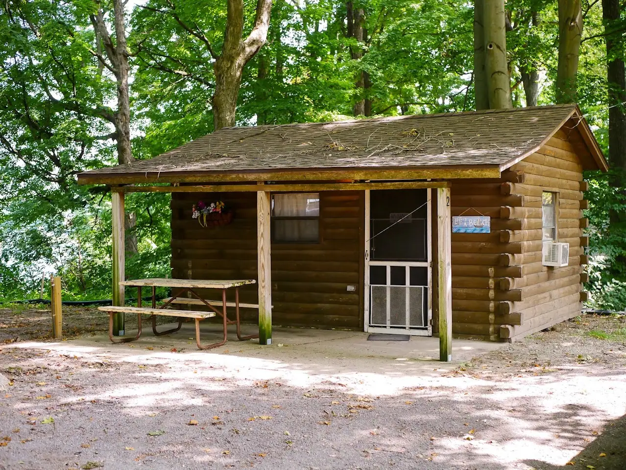 Gordons Campground, RV storage in Wolcottville