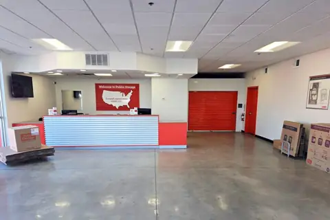 Public Storage photo 2