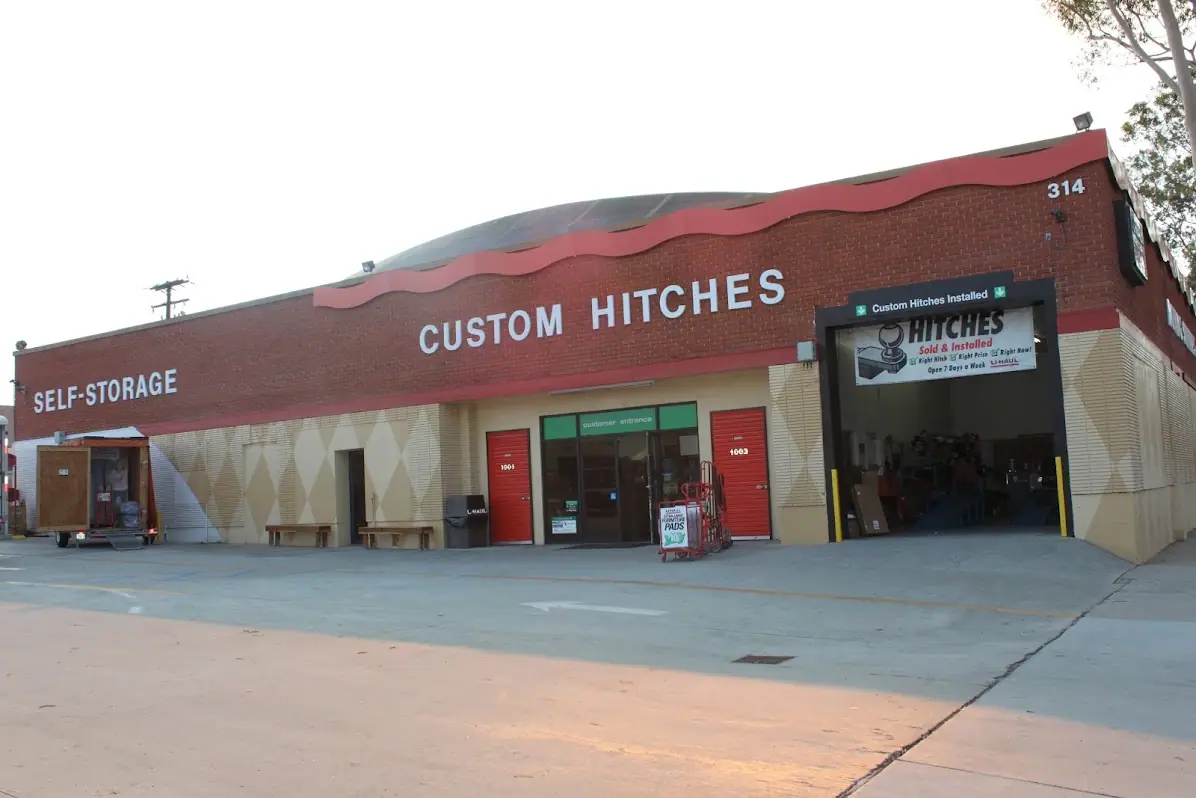 Self-Storage at U-Haul, RV storage in Corona