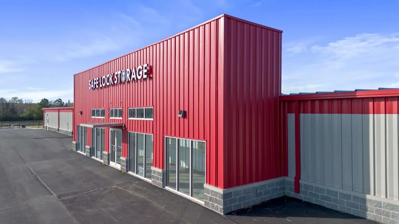 Safe Lock Storage, RV storage in Cleveland