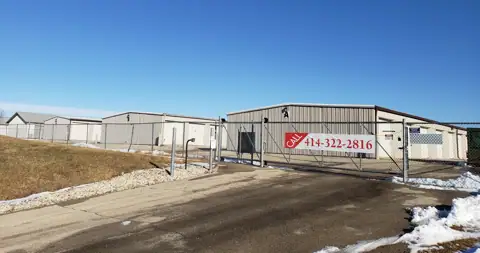 AA Advantage Self Storage in Ixonia, WI
