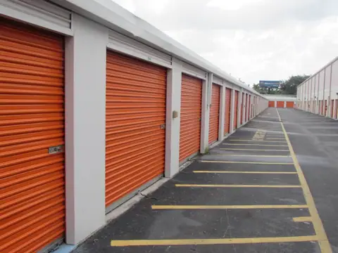 Public Storage photo 2