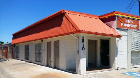 Public Storage photo 2