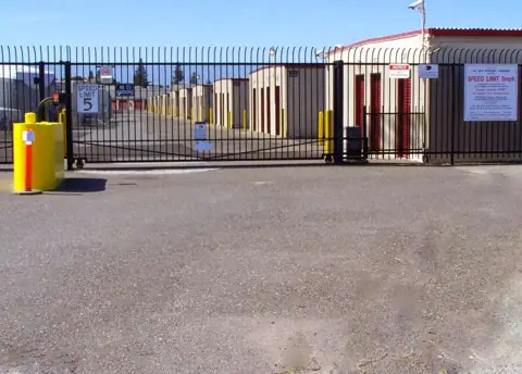 Cal Self Storage & RV Parking Fremont photo 3