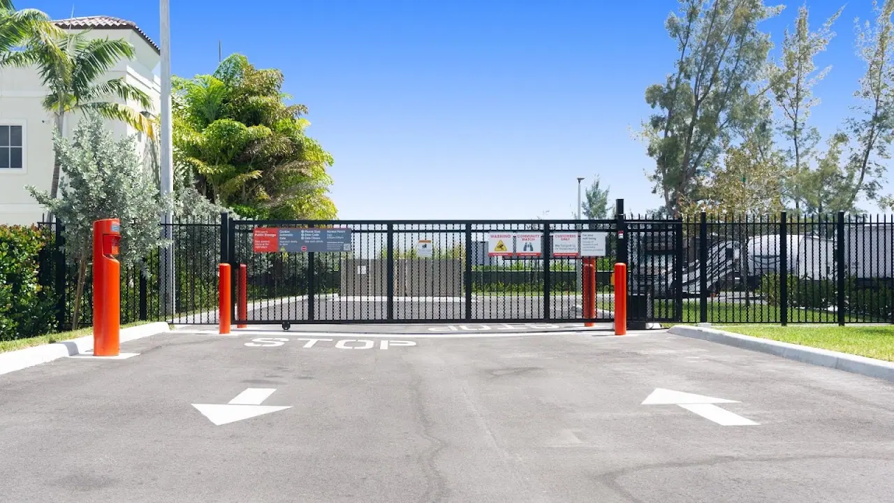 Public Storage, RV storage in Miami
