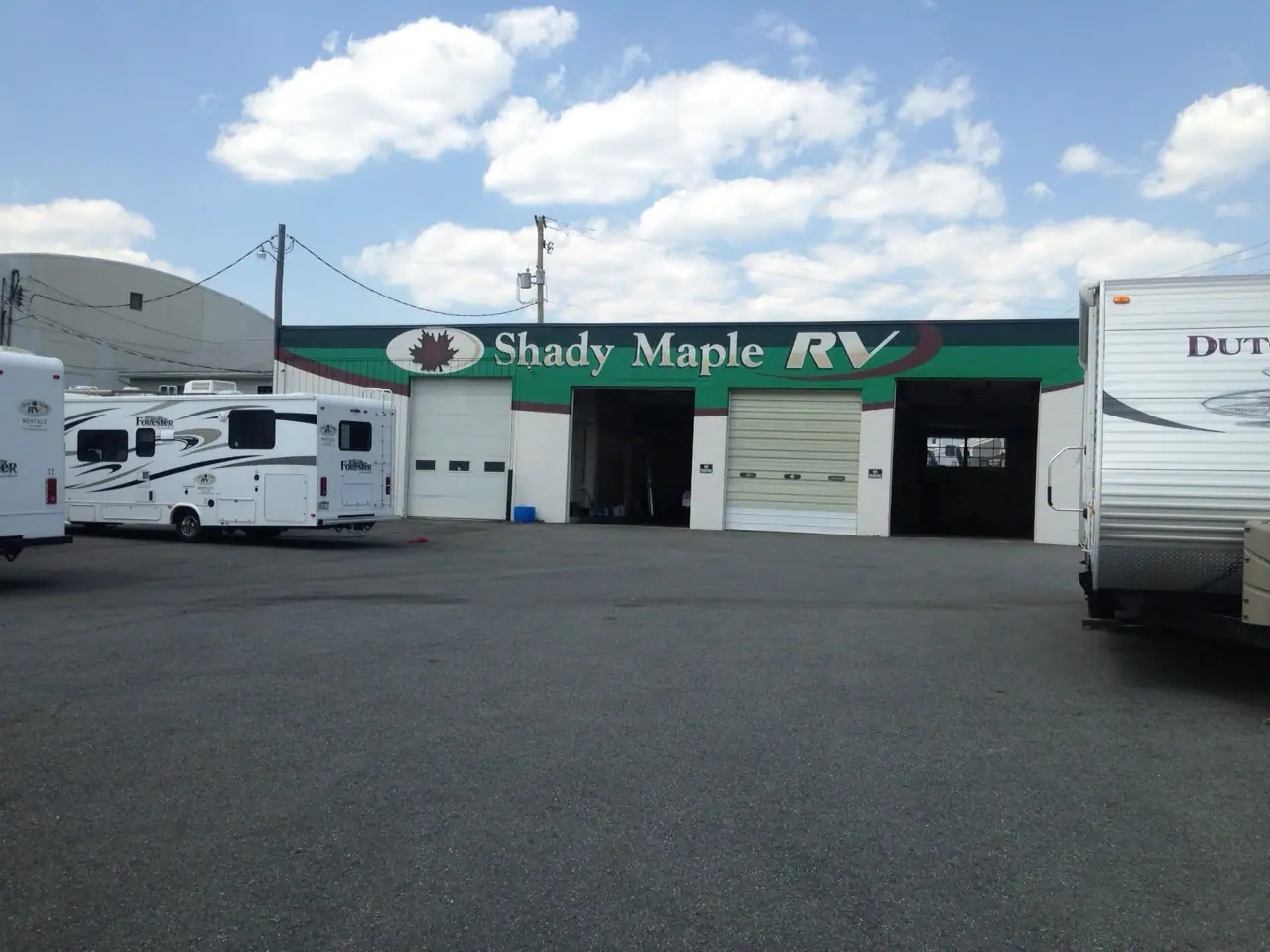 Shady Maple RV, RV storage in East Earl