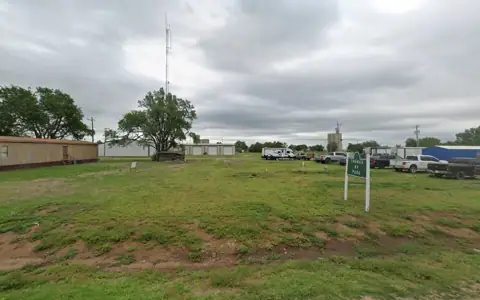 Thomas RV Trailer Park photo 2