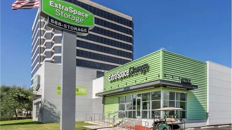 Extra Space Storage, RV storage in Dallas
