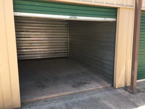 Maple Street Storage photo 2