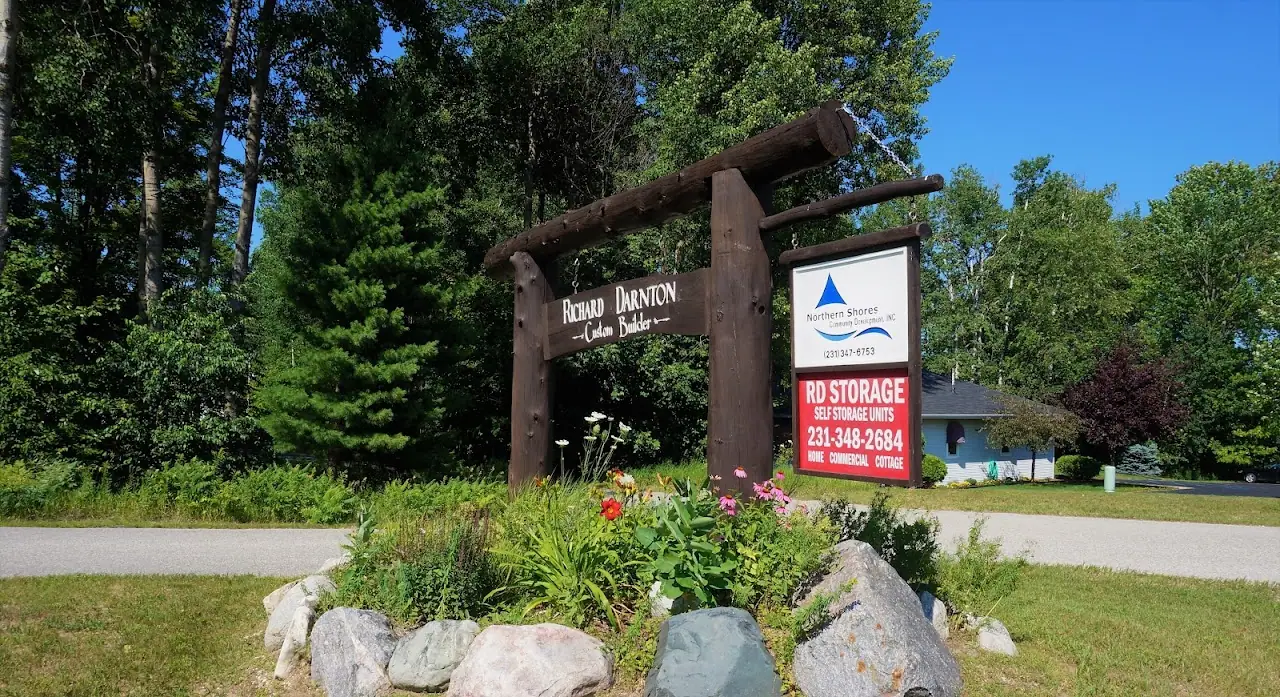 R D Storage, RV storage in Harbor Springs