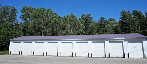 R D Storage photo 3