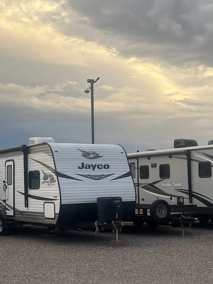 RV & Boat Storage Hawkeye, RV storage in Phoenix