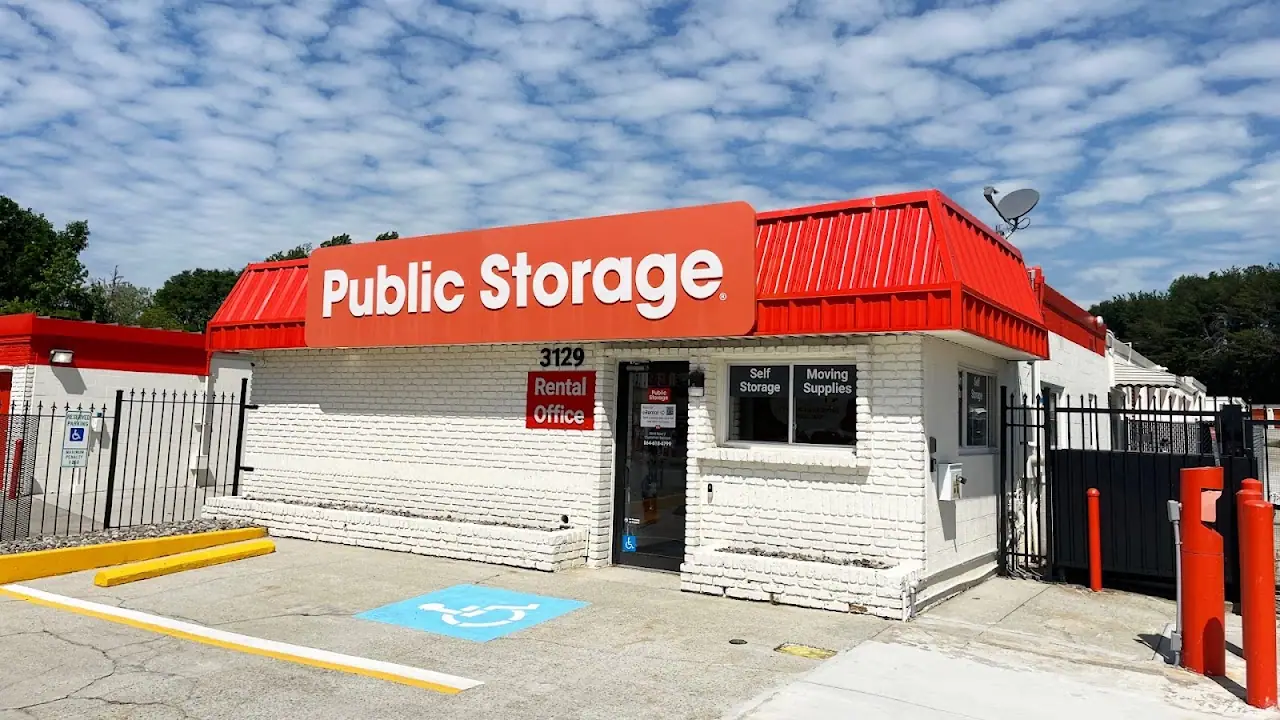 Public Storage, RV storage in Taylors