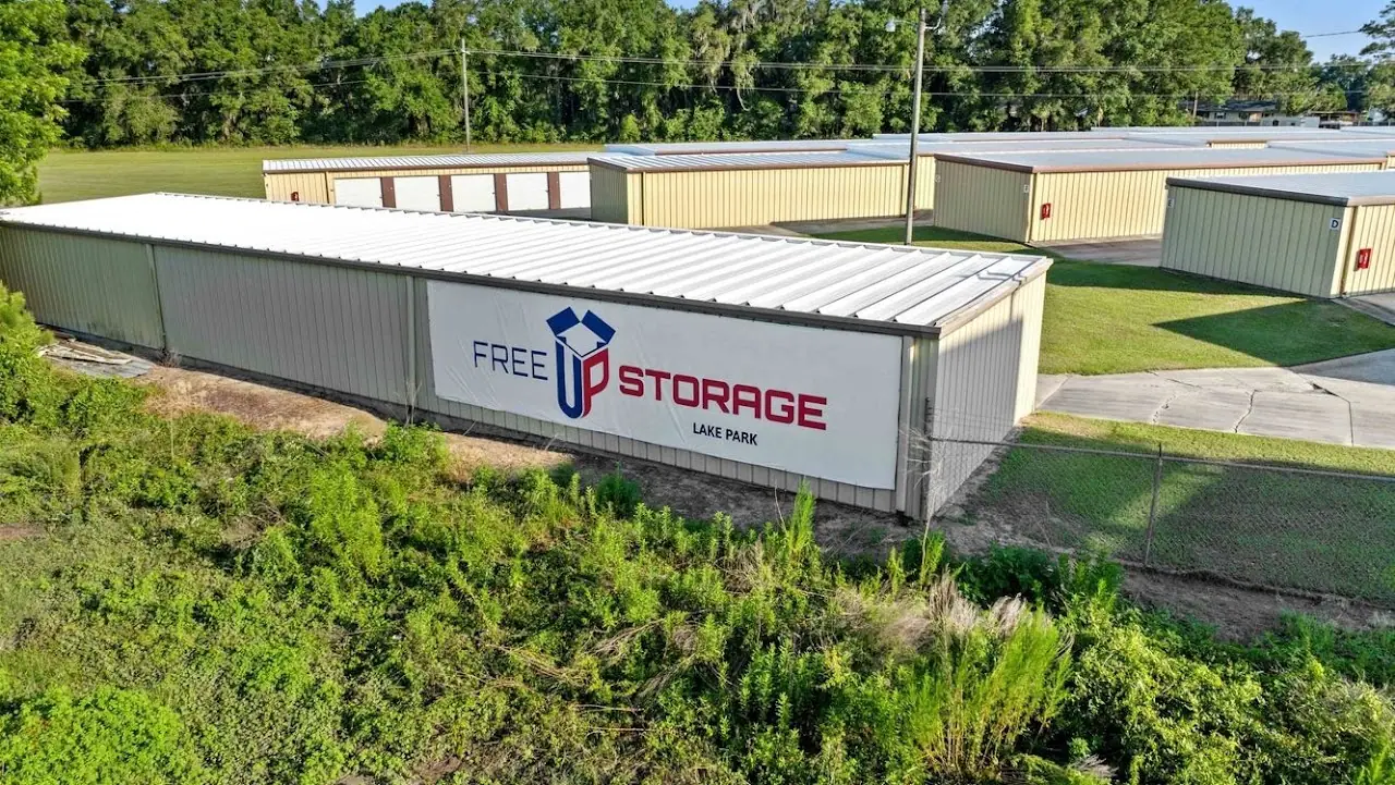 FreeUp Storage Lake Park, RV storage in Lake Park