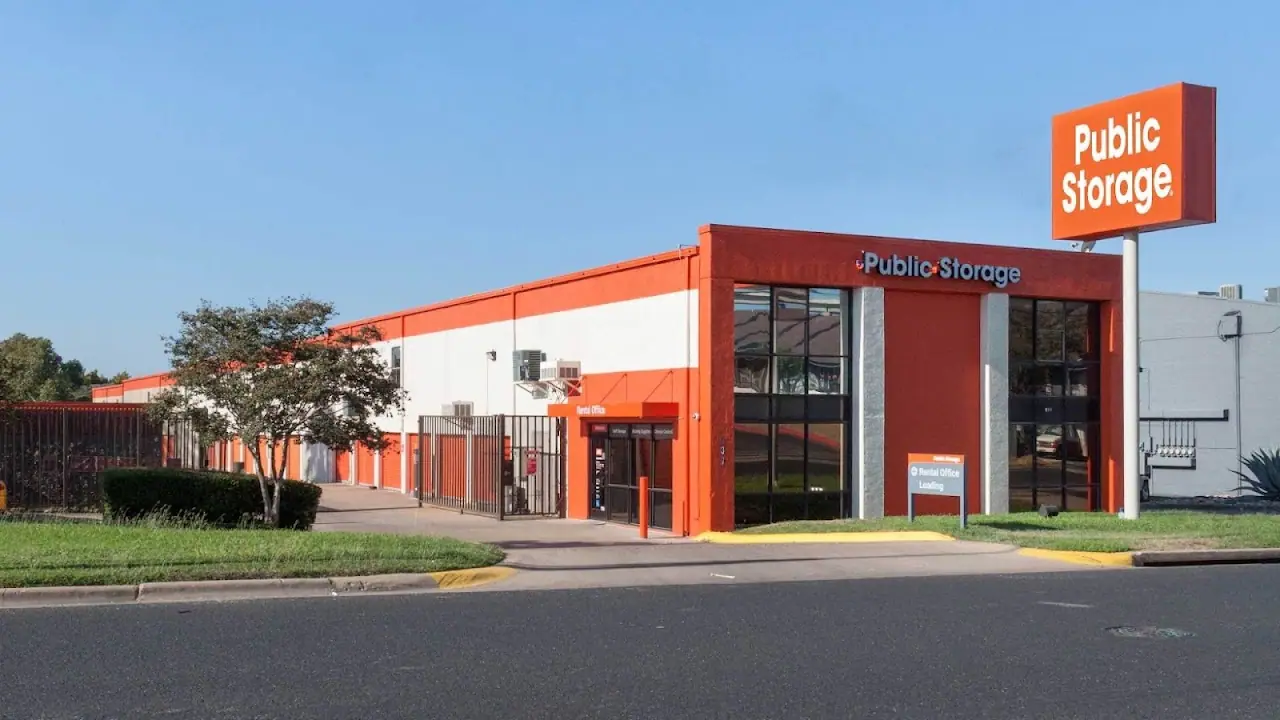 Public Storage, RV storage in Austin