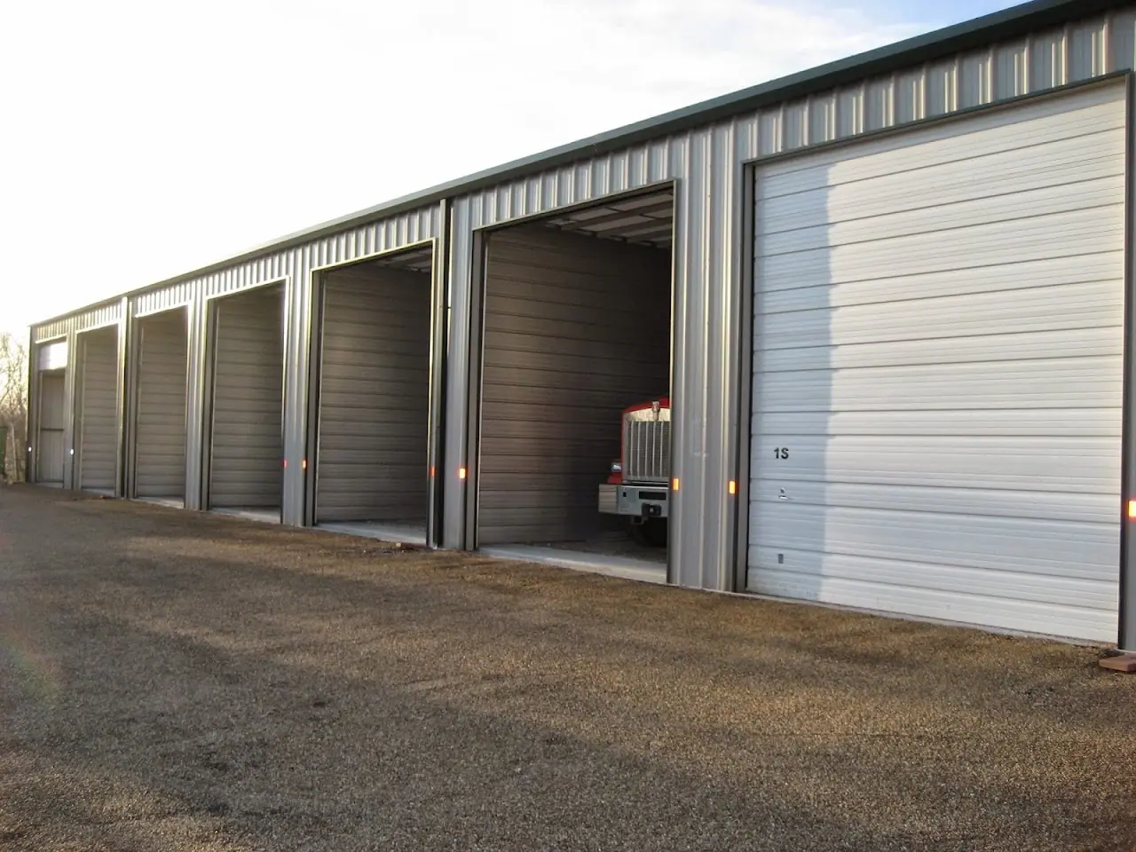 Bohmann Boat & RV Storage, RV storage in Lawrence