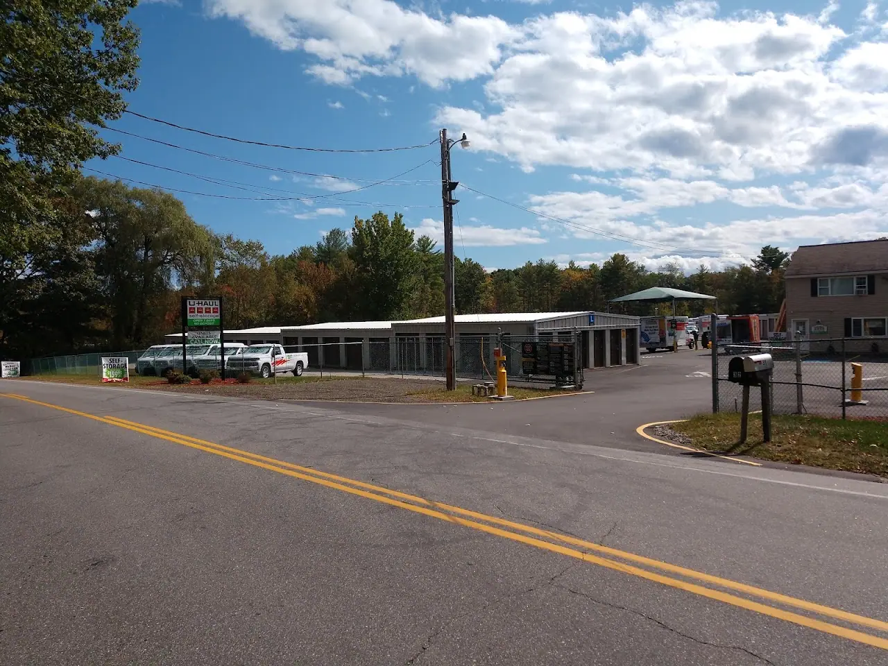 Self-Storage at U-Haul, RV storage in Brentwood