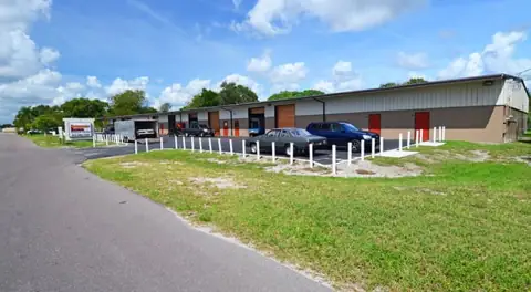 Storage Zone Self Storage and Business Centers in Lakeland, FL
