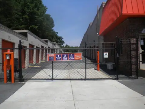 Public Storage photo 2
