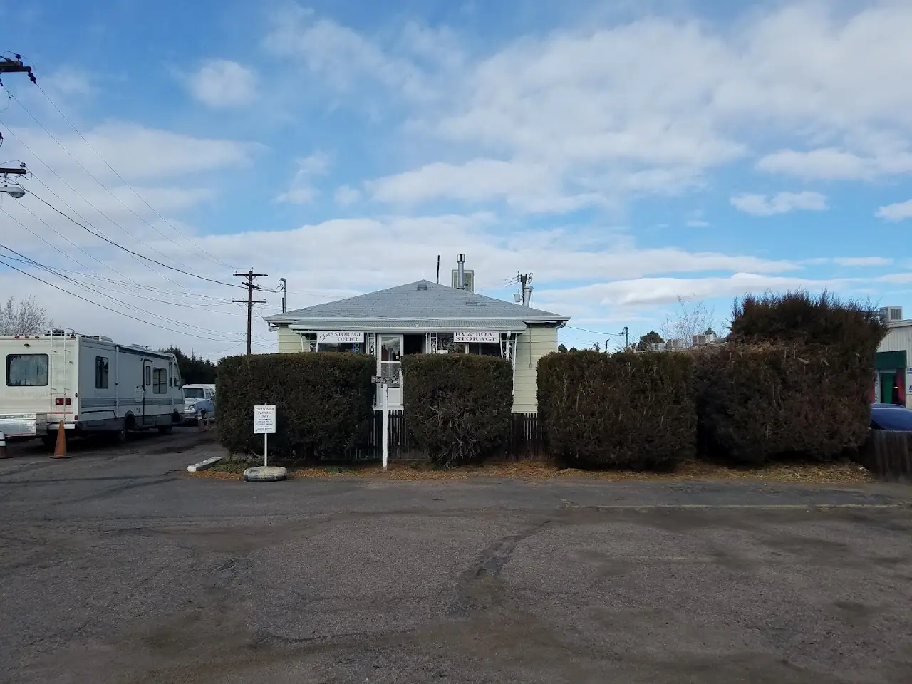 Clary RV & Boat Storage, RV storage in Aurora