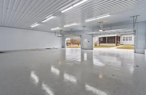 Cleveland Rd RV Storage photo 2
