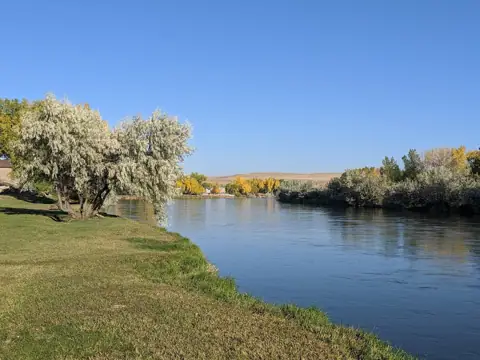 Rivers Edge RV and Cabins Resort photo 2