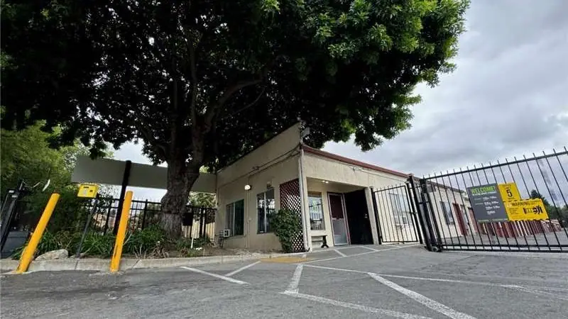 Extra Space Storage, RV storage in Hayward