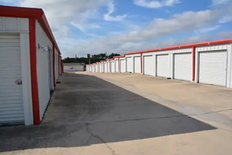 FM 439 Self Storage photo 2