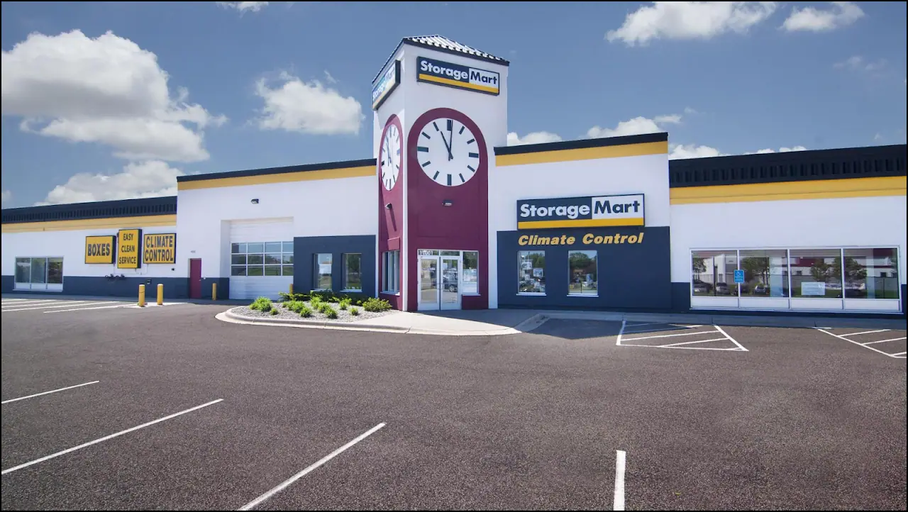 StorageMart, RV storage in Hopkins