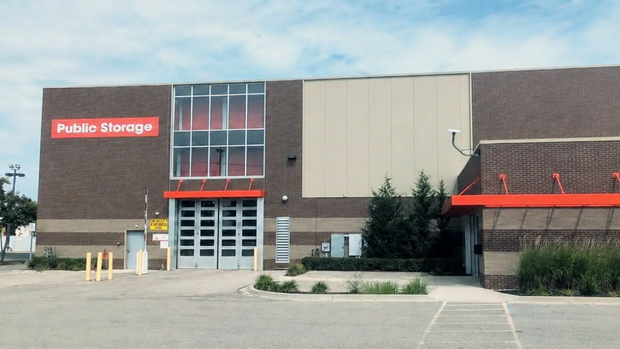 Public Storage, RV storage in Sterling Heights