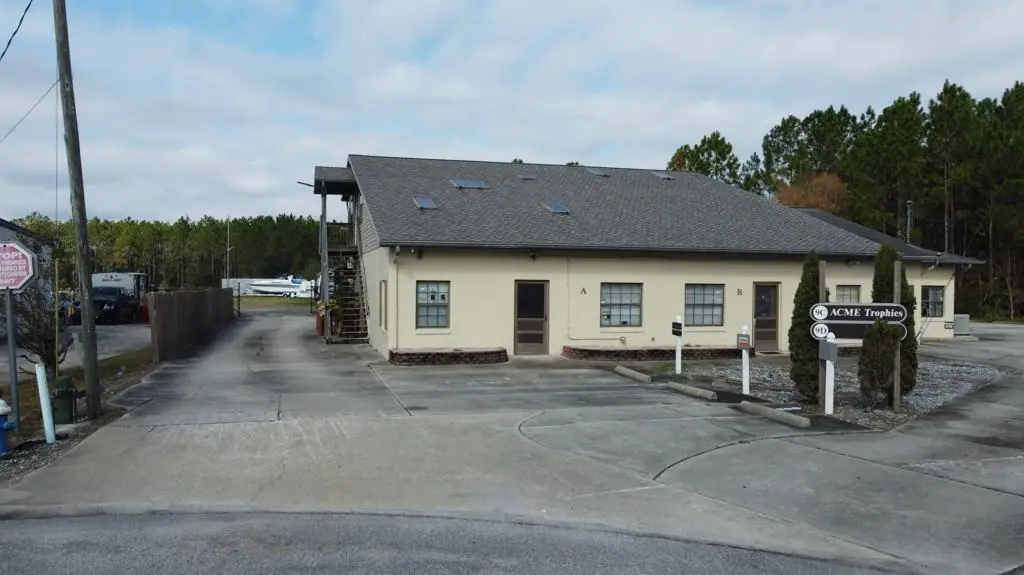 HMC PALM COAST STORAGE, RV storage in Palm Coast