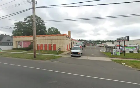 U-Haul Trailer Hitch Super Center of Hamden photo 2