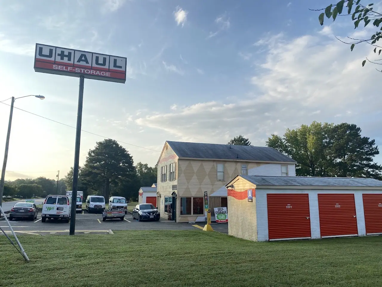 Self-Storage at U-Haul, RV storage in Mechanicsville