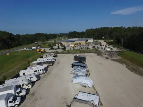 Taylor Parkway Storage LLC. in Green Cove Springs, FL