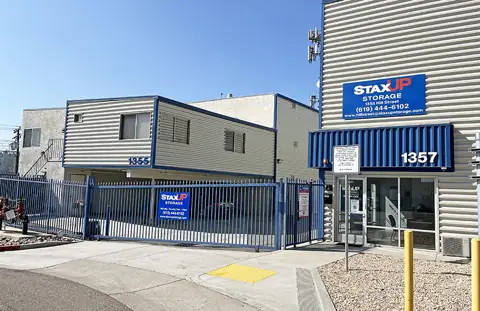 StaxUP Storage in El Cajon, CA