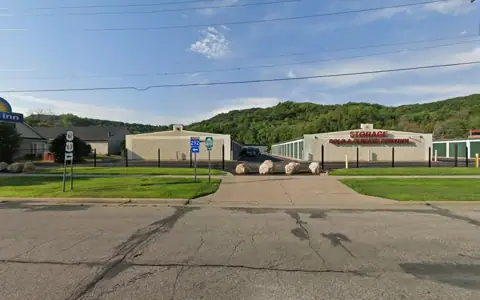 Red Wing Self Storage photo 3
