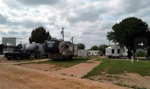 Davis RV Park photo 2